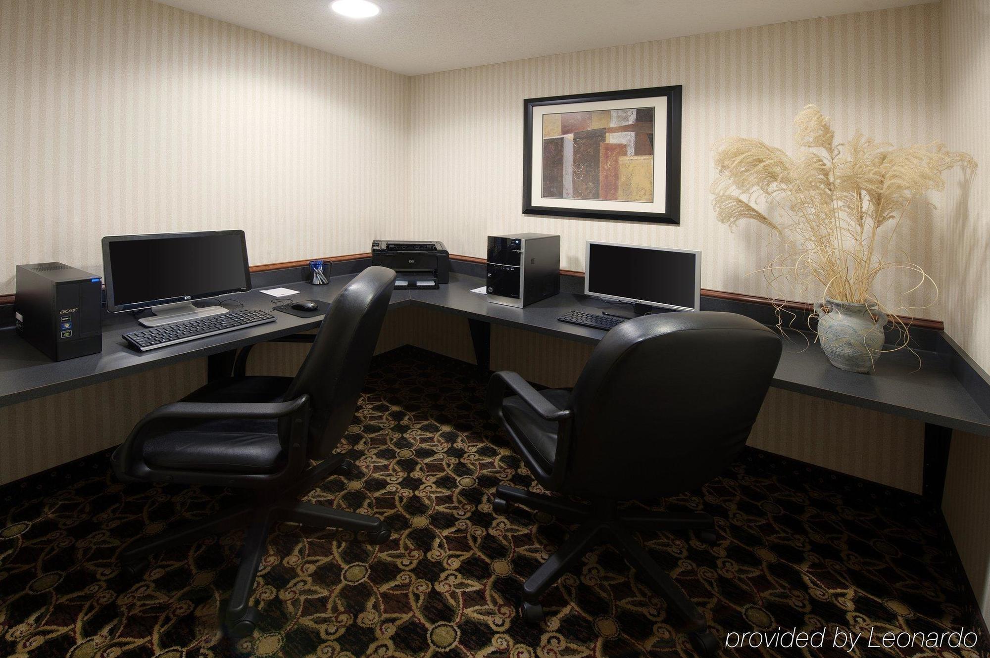 Holiday Inn Express Hotel & Suites Clearfield By Ihg Экстерьер фото